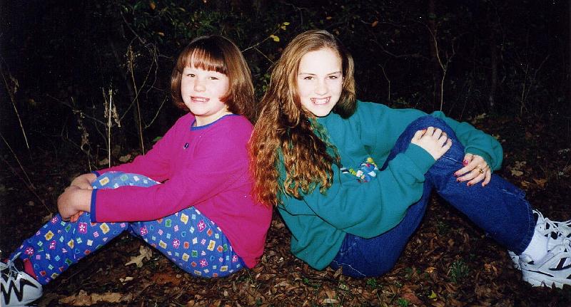 1998 Williams Family Grapevine, TX, Stephanie and Gretchen.jpg - 1998 - Williams Family Christmas card picture - Grapevine, TX